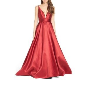 Mac Duggal Plunge Neck Taffeta Ballgown in Red Size 10 NEW WITH TAGS